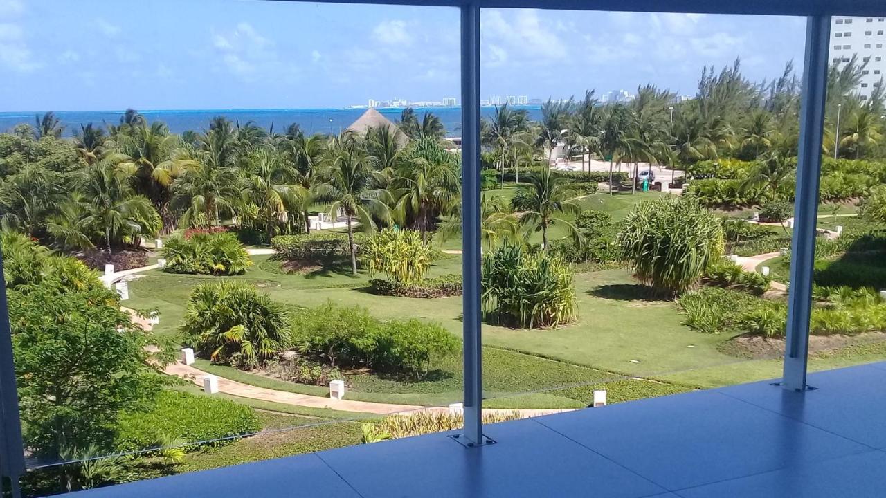 Ferienwohnung Swim The Caribbean & Work With A View Cancún Exterior foto