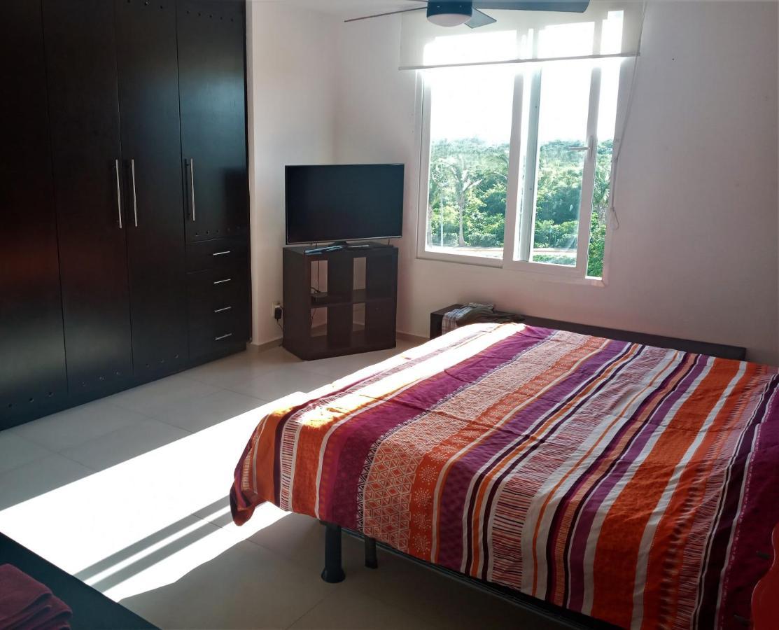 Ferienwohnung Swim The Caribbean & Work With A View Cancún Exterior foto